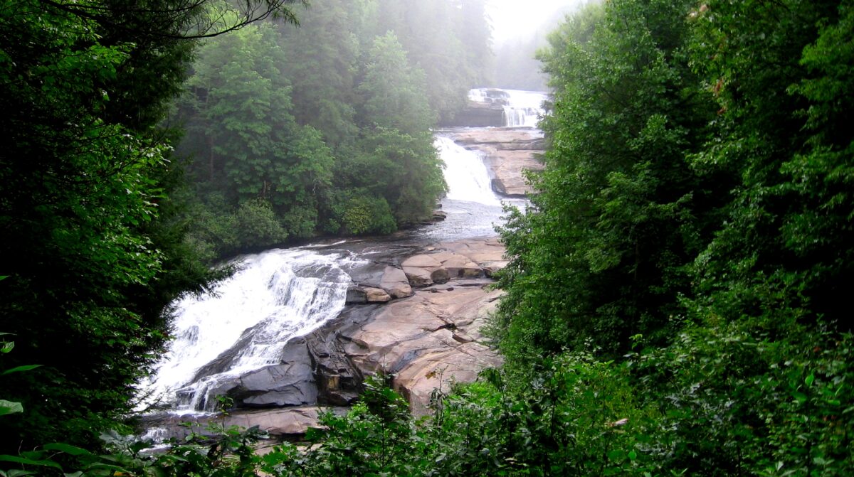 Hendersonville North Carolina Private Investigator / Hendersonville NC Private Investigations / Child Custody Marital Spousal Investigations Hendersonville North Carolina